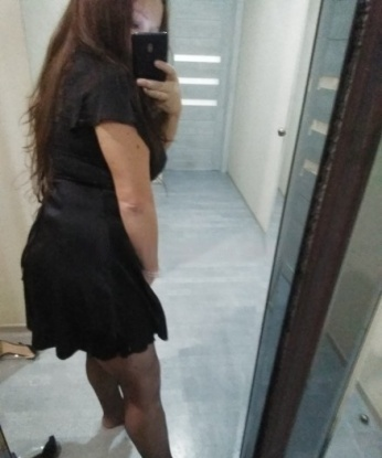 Молодая, игривая и раскрепощенная. Обожаю экспериментировать и радовать мужчин. Приглашаю в гости на незабываемое время в компании наслаждения и страсти. 916, 34 года